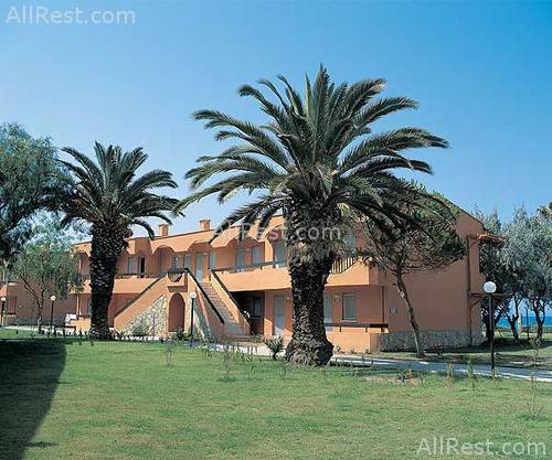 Pine Bay Beach Club 